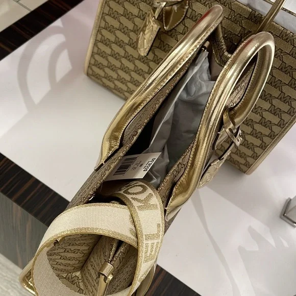 Michael Kors Medium Mirella EW Tote Bag Crossbody Shoulder Handbag NWT - Picture 3 of 16